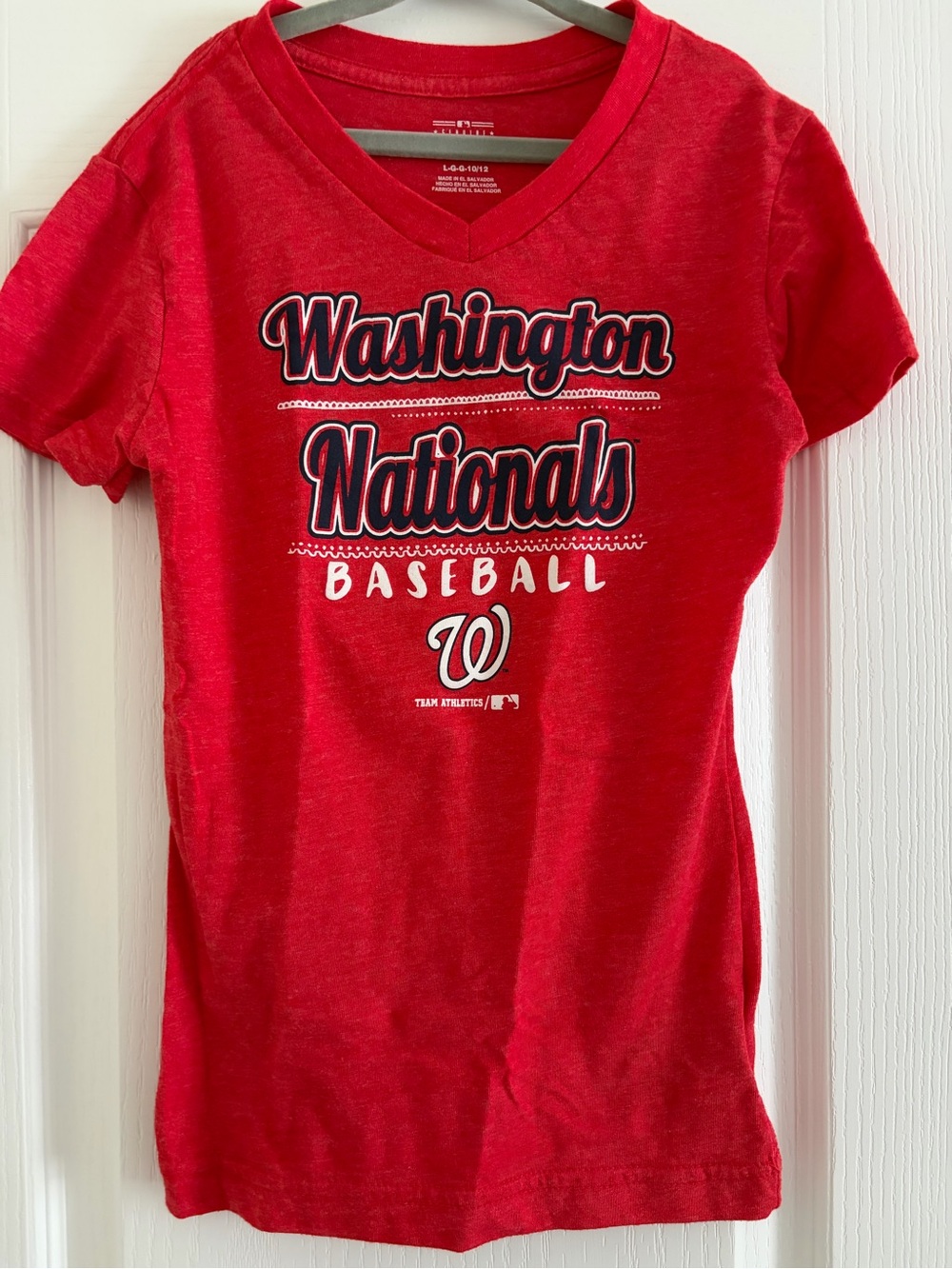 5/$25 MLB Washington Nationals Red V‑Neck Tee for Kids